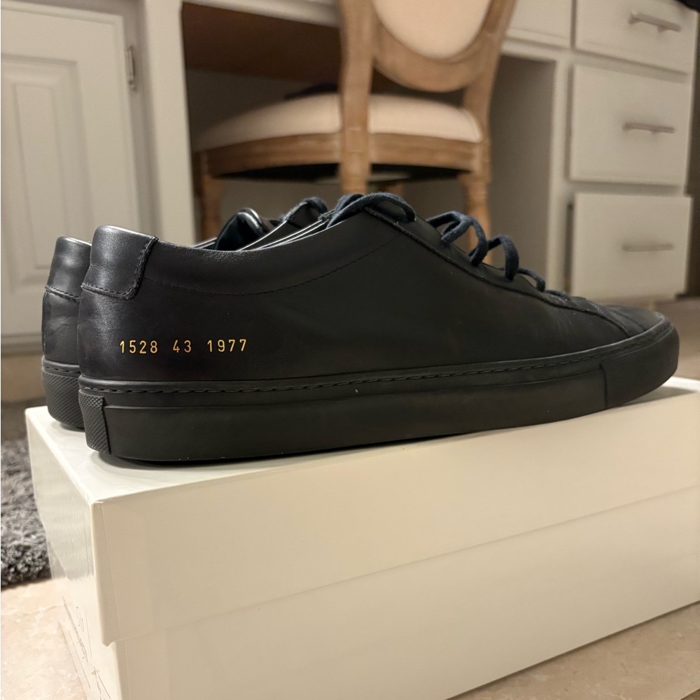 Dark Blue Common Projects Achilles Low 43